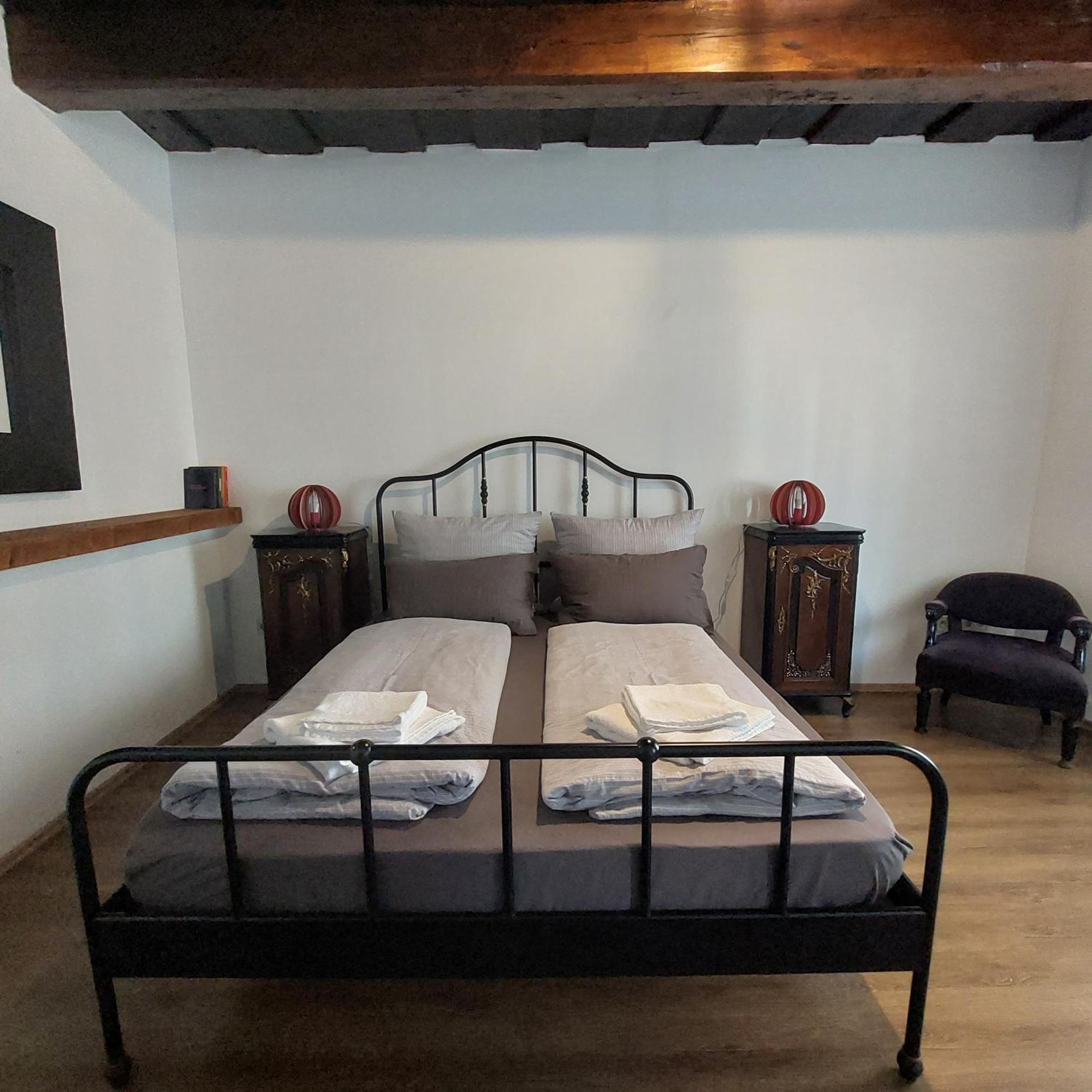 Feher Barany Apartment Szigliget Chambre photo