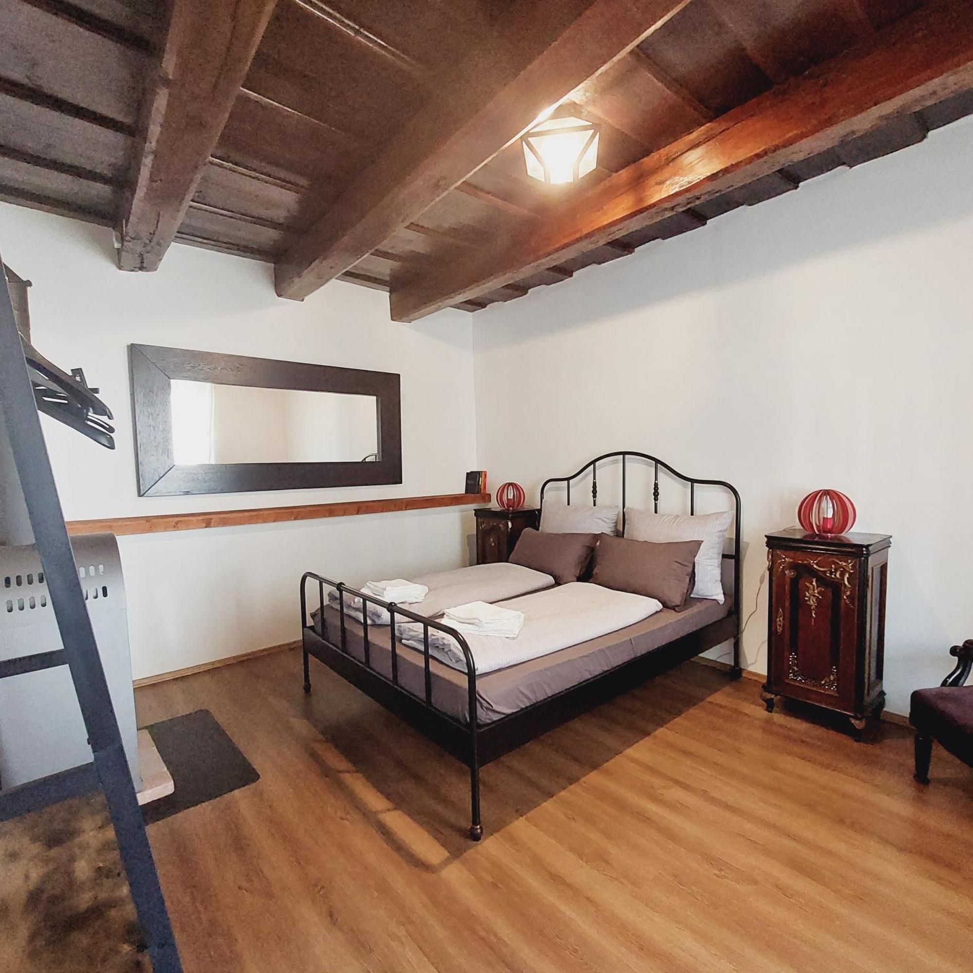 Feher Barany Apartment Szigliget Chambre photo